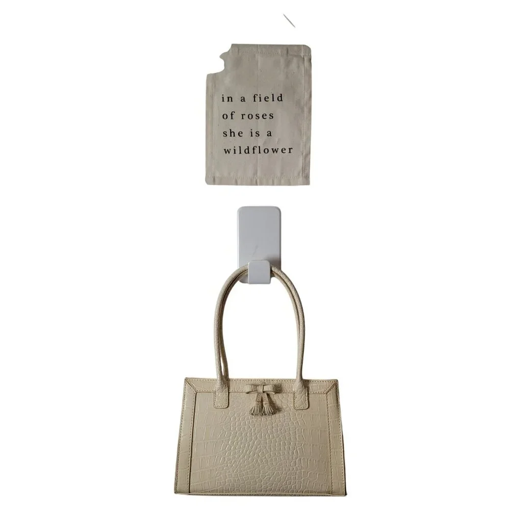 Liz Claiborne this elegant